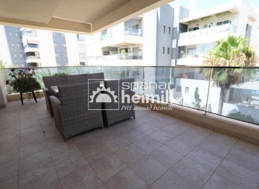 Resale - Apartment -
Villamartin