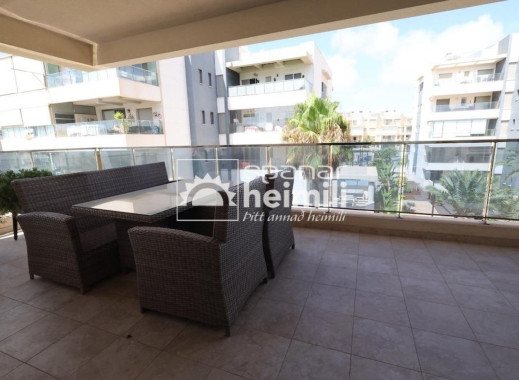 Resale - Apartment -
Villamartin