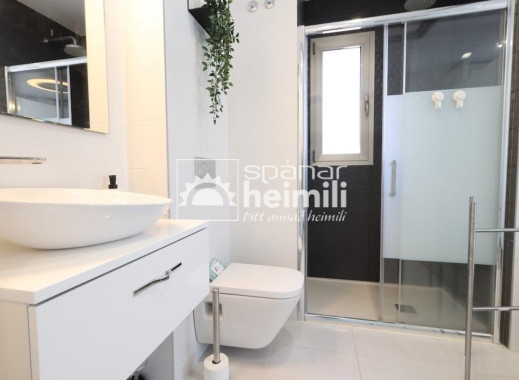 Resale - Apartment -
Villamartin