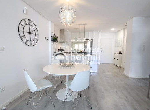 Resale - Apartment -
Villamartin