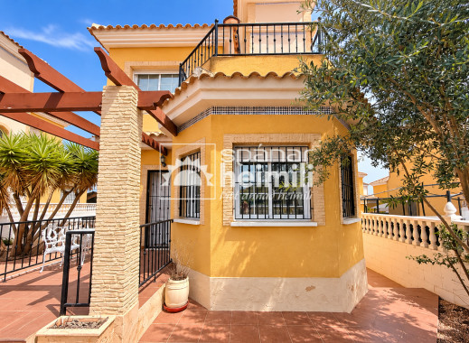Videresalg - Villa -
Algorfa/Los Montesinos