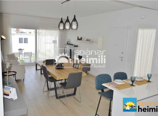 Obra nueva - Adosado -
Balsicas