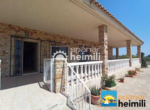 Videresalg - Villa -
San Miguel