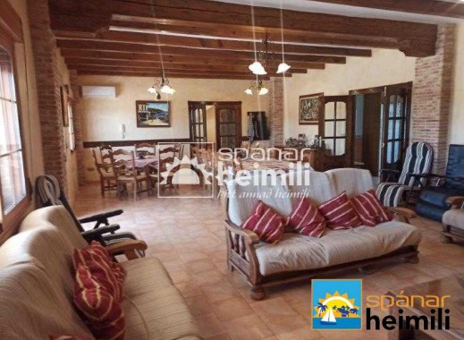 Videresalg - Villa -
San Miguel