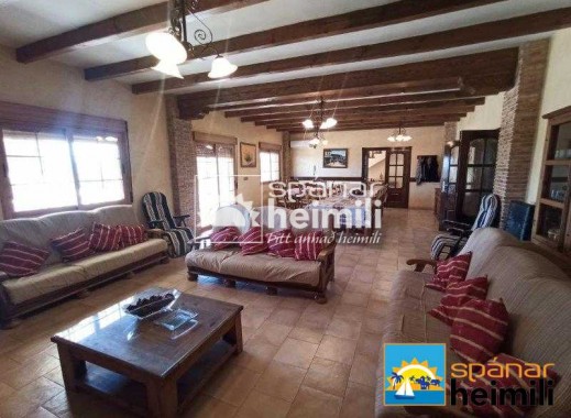 Videresalg - Villa -
San Miguel