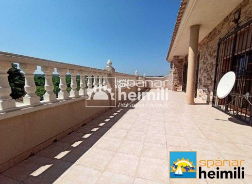 Videresalg - Villa -
San Miguel