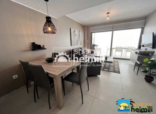 Resale - Apartment -
Villamartin