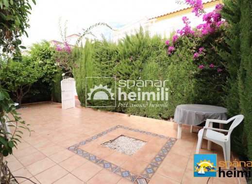 Videresalg - Villa -
Punta Prima