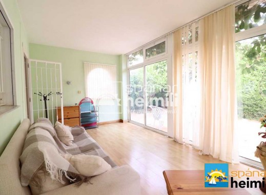 Videresalg - Villa -
Punta Prima