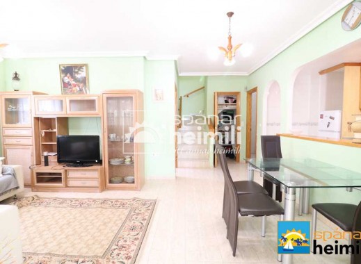 Videresalg - Villa -
Punta Prima