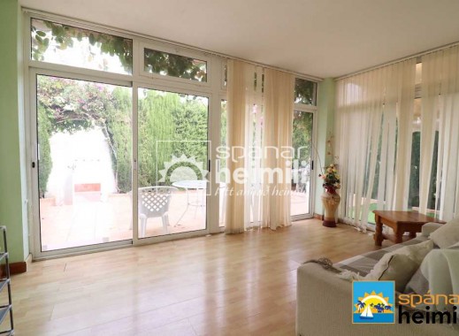 Videresalg - Villa -
Punta Prima