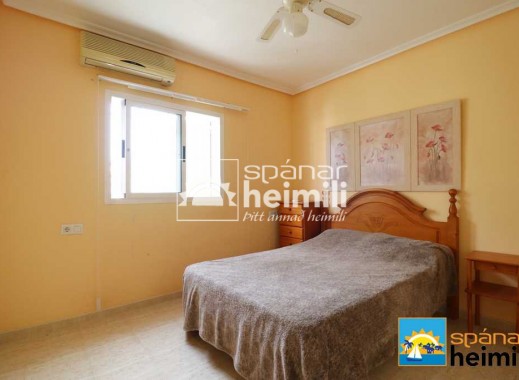 Videresalg - Villa -
Punta Prima