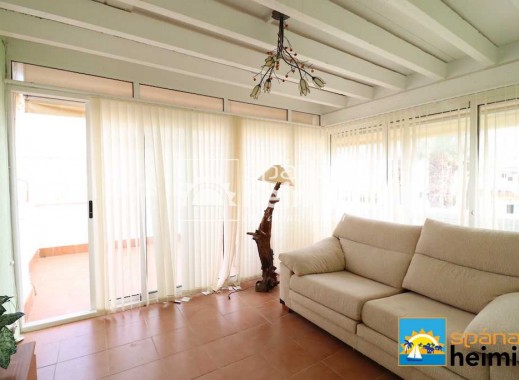 Videresalg - Villa -
Punta Prima