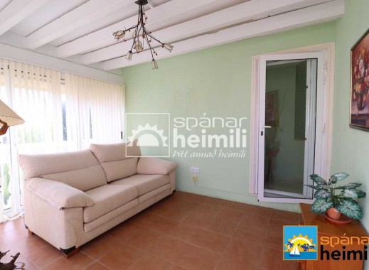 Videresalg - Villa -
Punta Prima