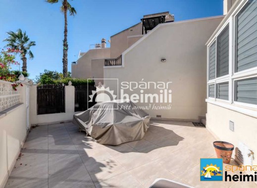 Resale - Townhouse -
Playa flamenca