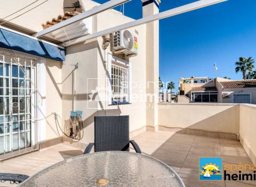 Resale - Townhouse -
Playa flamenca