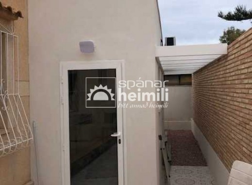 Revente - Villa -
Punta Prima