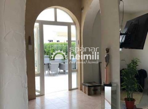 Revente - Villa -
Punta Prima