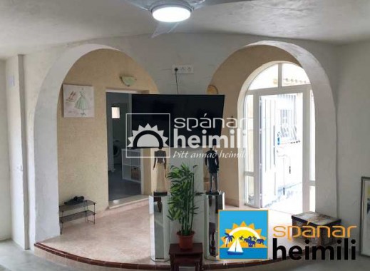 Revente - Villa -
Punta Prima