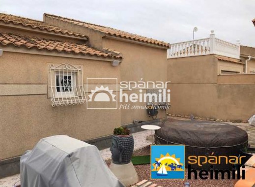 Revente - Villa -
Punta Prima