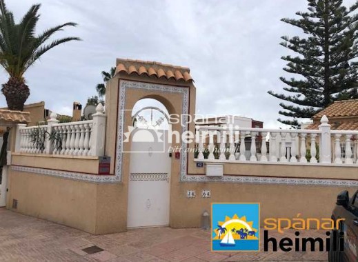 Revente - Villa -
Punta Prima