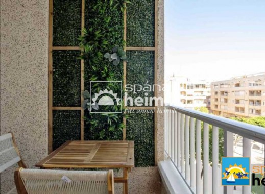 Resale - Apartment -
Guardamar/La Marina